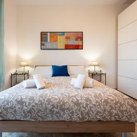 Daire Keys Of Italy - Orsini 70 - 1 Bedroom With River View